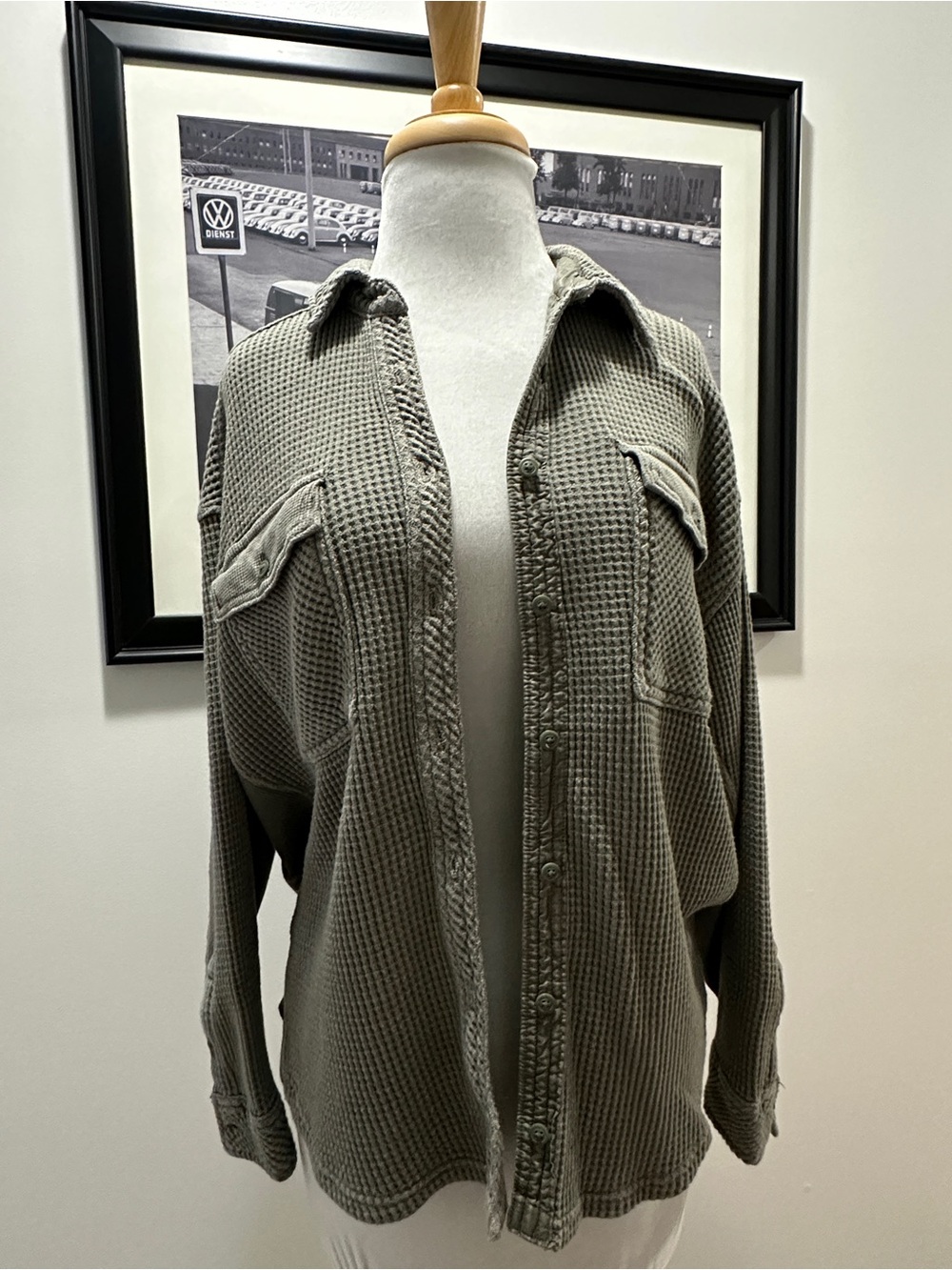Aerie - Waffle Knit Button-Up Shirt Jacket in Olive - Picture 4 of 14